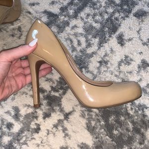 Jessica Simpson Nude Heels